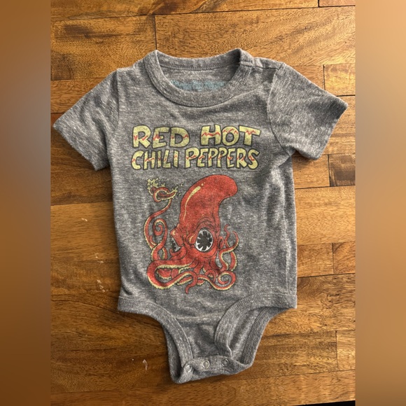 Rowdy Sprout Red Hot Chili Peppers Infant one piece 3-6M Band Graphic Bodysuit - Picture 1 of 6